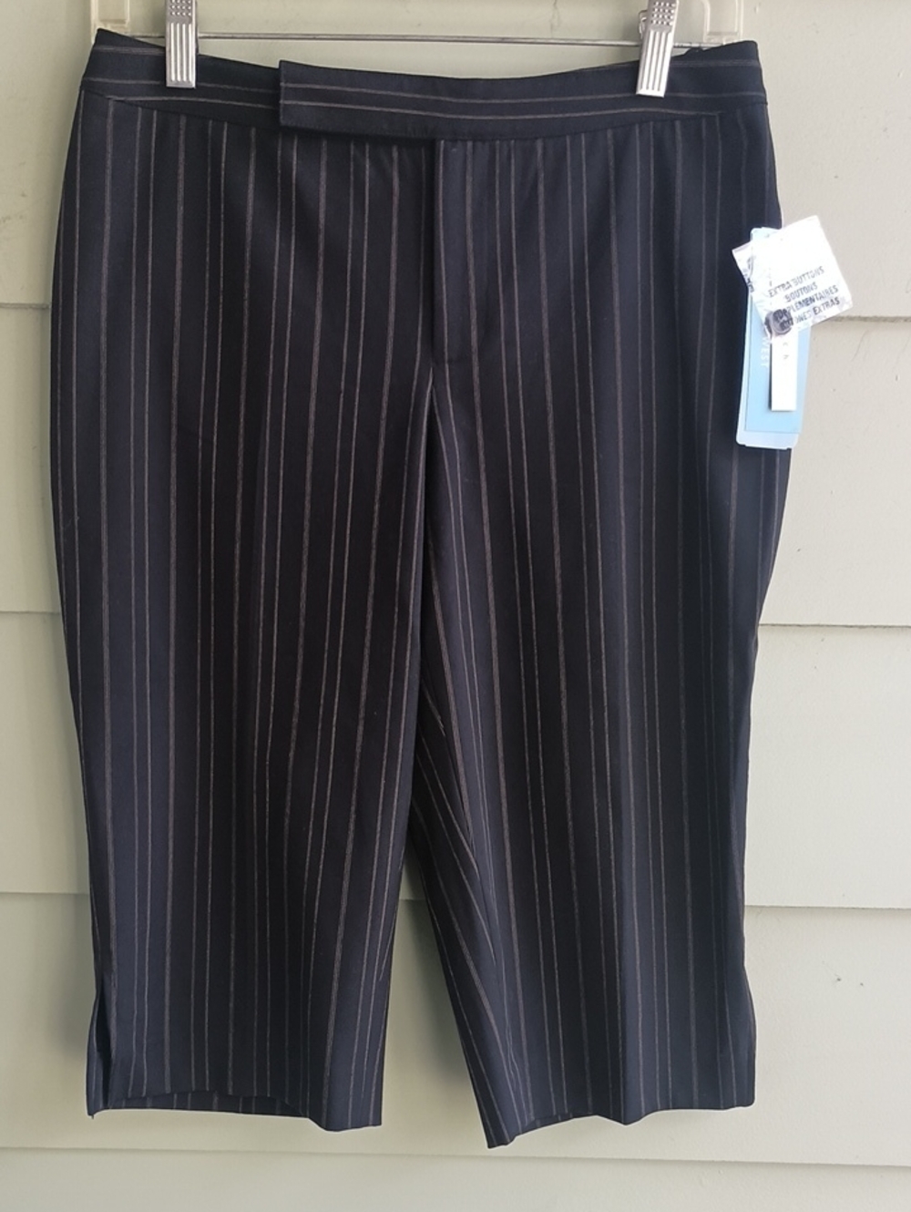 Nine West Women's Black Pinstripe Shorts Dress - Classic Workwear Sz 2